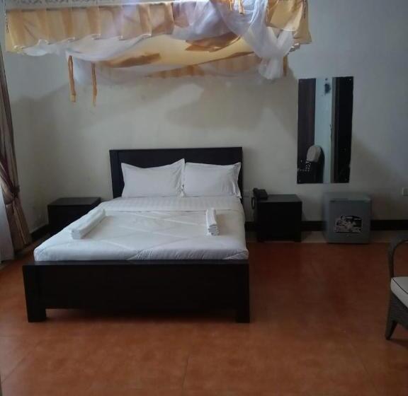 اتاق استاندارد یک نفره, Newstead Hotel Naivasha