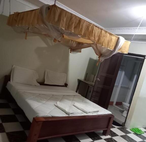 اتاق استاندارد یک نفره, Newstead Hotel Naivasha