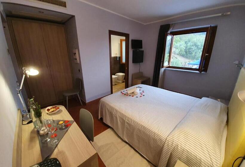 豪华房间, Resort San Nicola Restaurant And Wellness Fitness