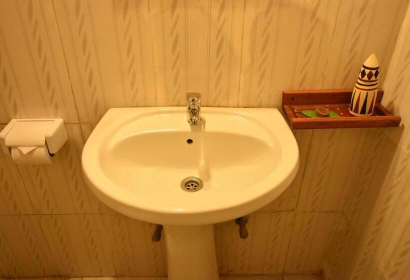 اتاق استاندارد یک نفره, Amahoro Guest House