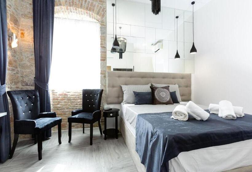 Cameră Deluxe Pat King Size, Irini Luxury Rooms