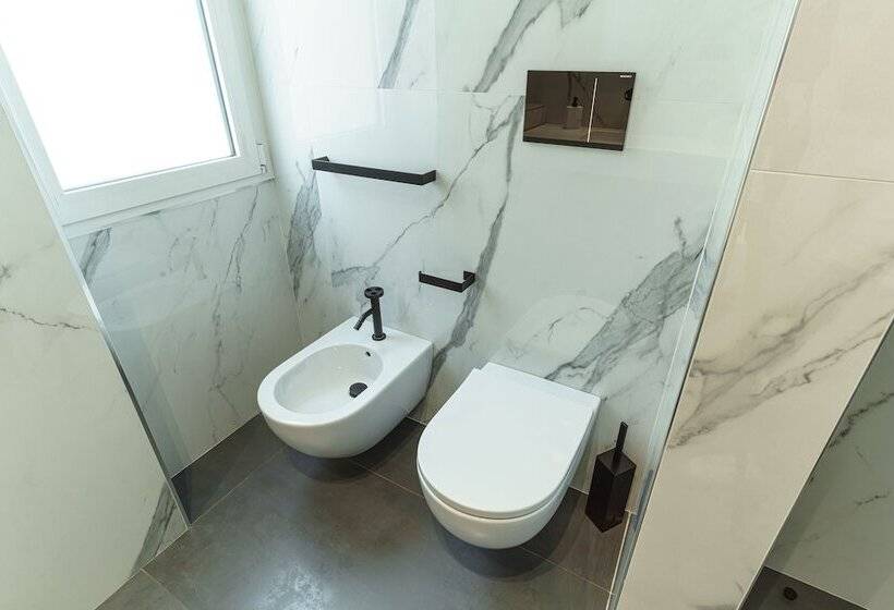 اتاق لوکس با بالکن, B&b Nel Blu Dipinto Di Blu