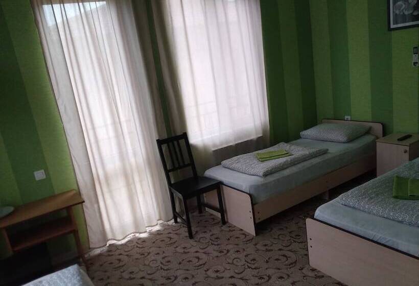اتاق استاندارد سه نفره, Guest House Olimpic Park