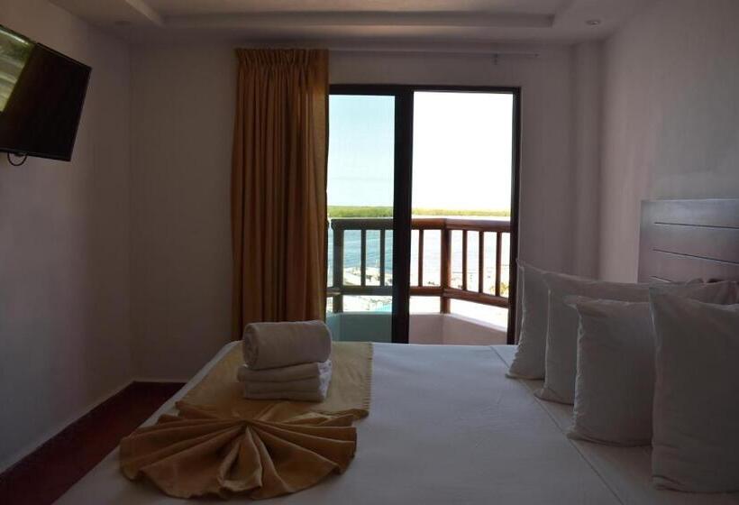 Люкс, Rio Lagartos