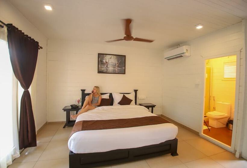 חדר דחוקס עם מיטת קינג, The Regalia Resort