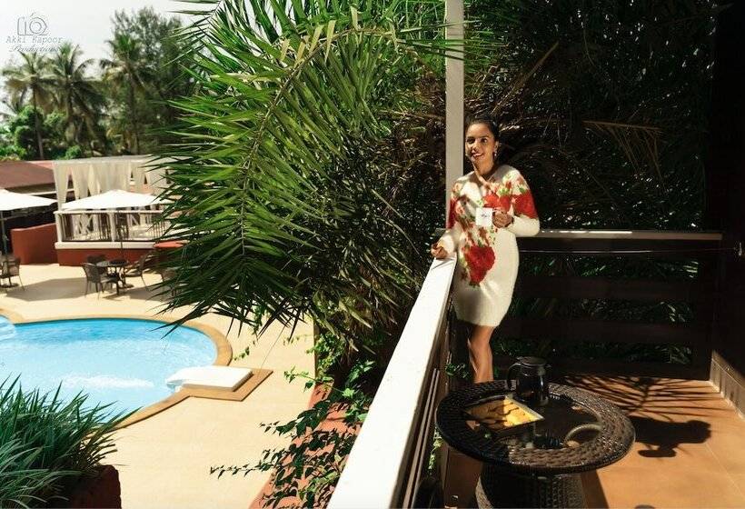 מיטת קינג בסוויטה, The Regalia Resort