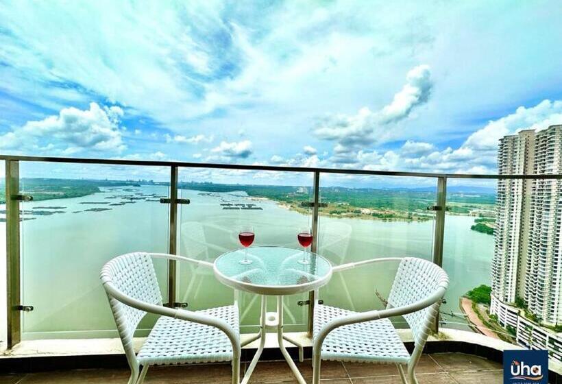 Апартаменты 3 Спальни, Country Garden Danga Bay @ Uha