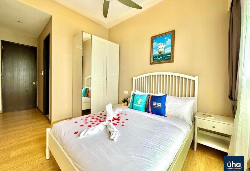 דירת שלושה חדרים, Country Garden Danga Bay @ Uha