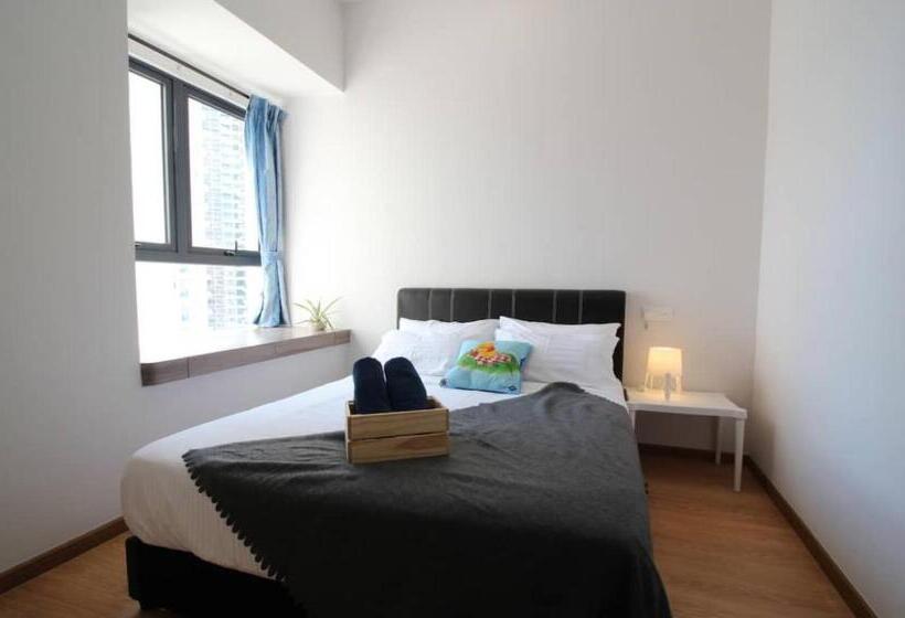 חדר סטנדרט עם מרפסת, Country Garden Danga Bay @ Uha