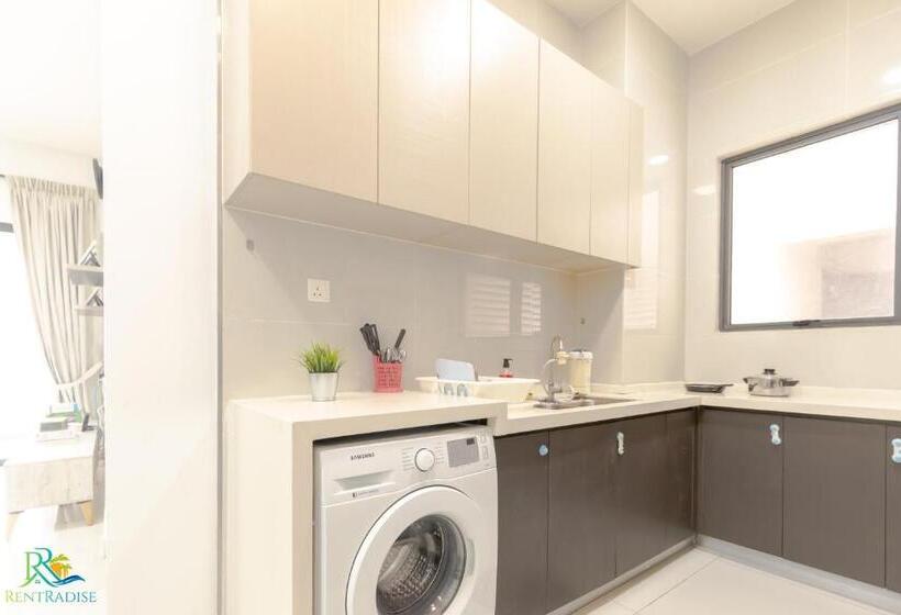 דירה בת חדר שינה 1 עם מרפסת, Country Garden Danga Bay @ Uha