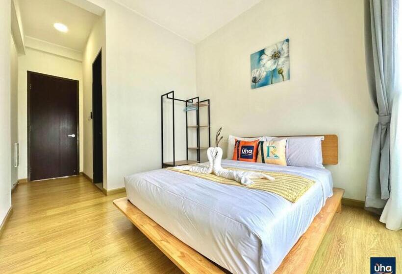 דירת שלושה חדרים, Country Garden Danga Bay @ Uha