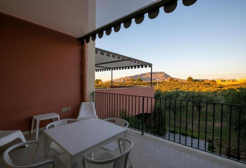 Полулюкс Одноместный с Террасой, Corte Olea Resort