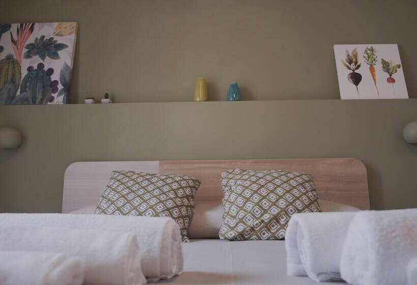 标准间带双人床, B&b Radici