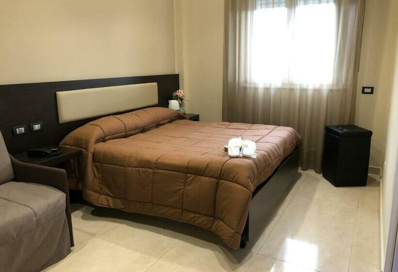 Номер Стандарт, Grand Hotel Royal