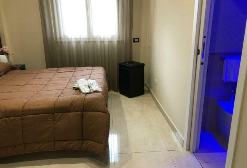 Номер Стандарт, Grand Hotel Royal