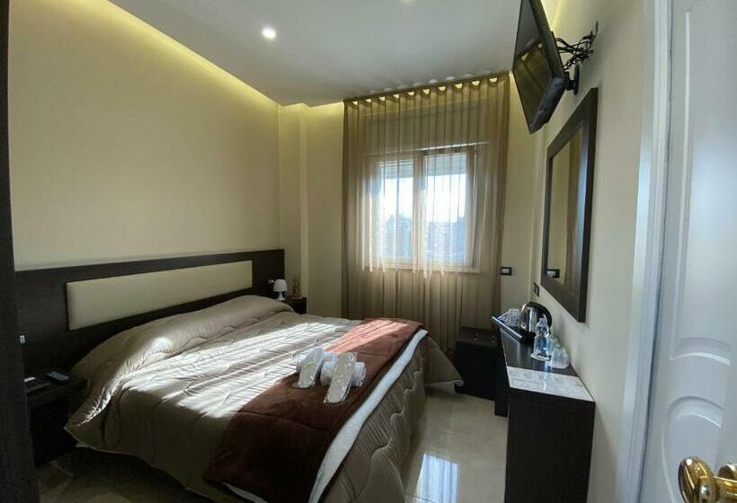 Номер Стандарт, Grand Hotel Royal