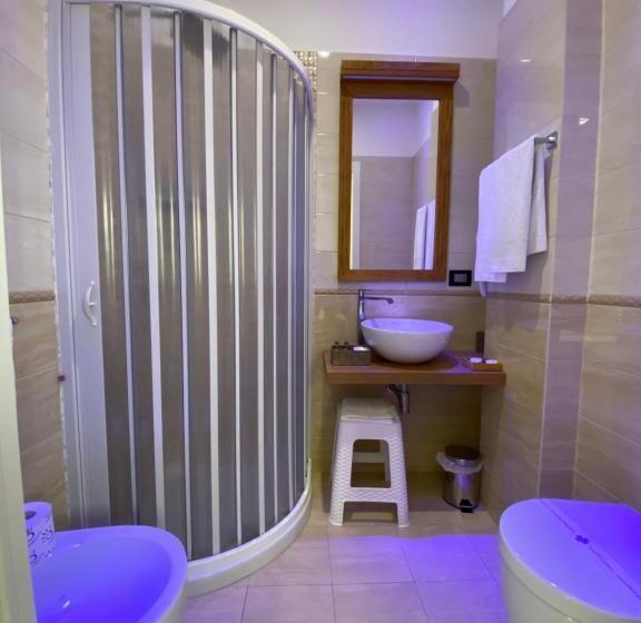 Номер Economy, Grand Hotel Royal