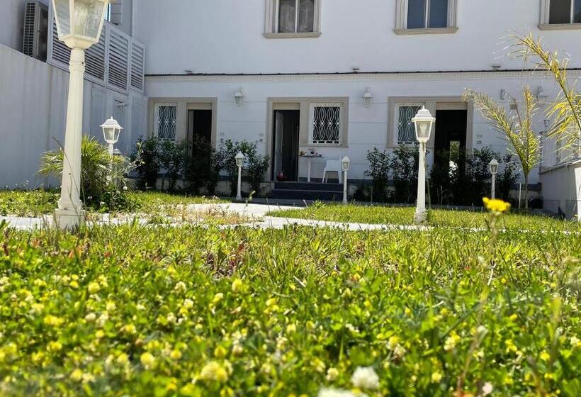 Номер Стандарт Вид на Сад, Grand Hotel Royal