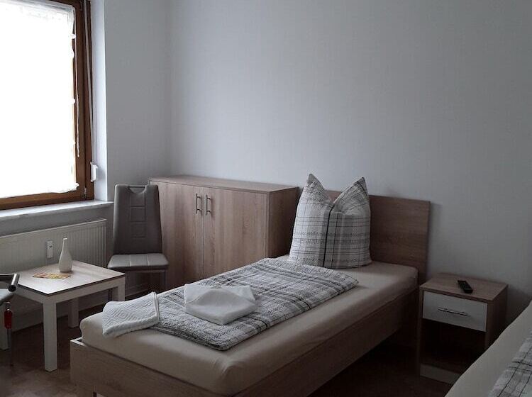 غرفة قياسية, Pension Kaiser