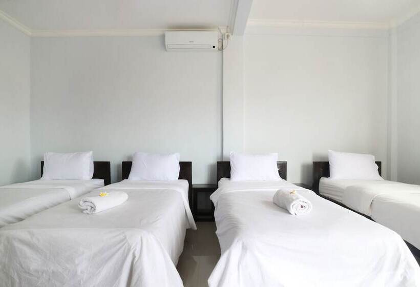 غرفة قياسية رباعية, The Wina Echo Beach Guest House