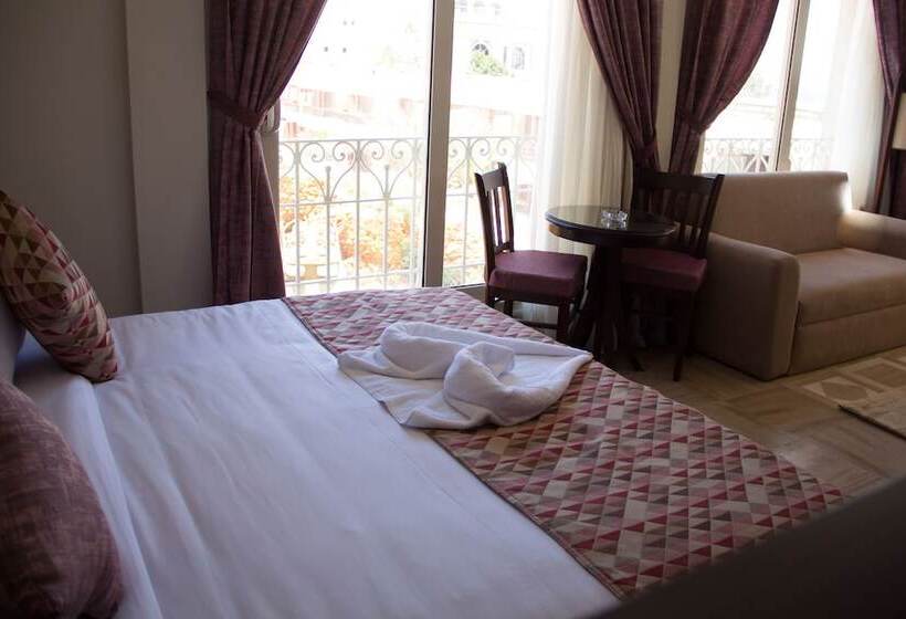سوییت جونیور, Palma Inn Resort