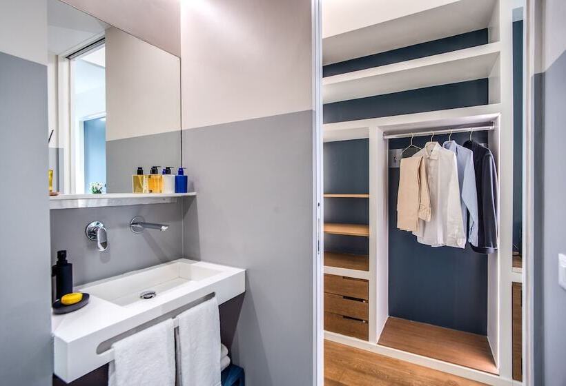 豪华房间, Victor Boutique