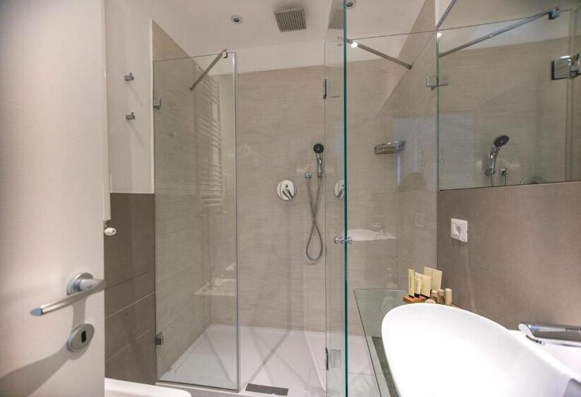 豪华房间, Suite Quaroni