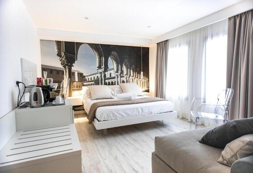 标准三人间, Suite Quaroni