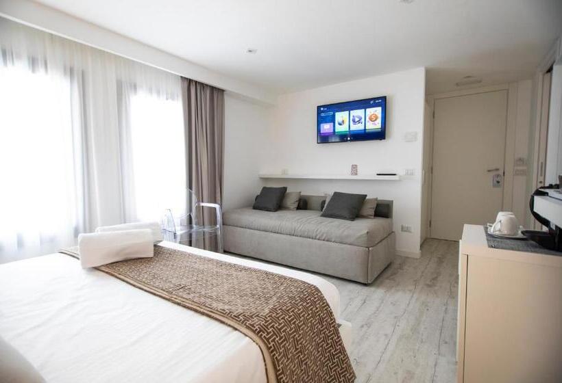 标准三人间, Suite Quaroni