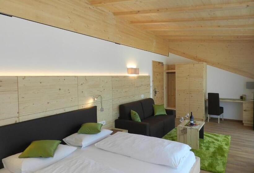 Номер Deluxe, Garni Hotel Mezdi