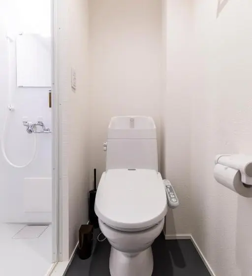 Standard Neljän Hengen Huone, Minn Haneda Airport
