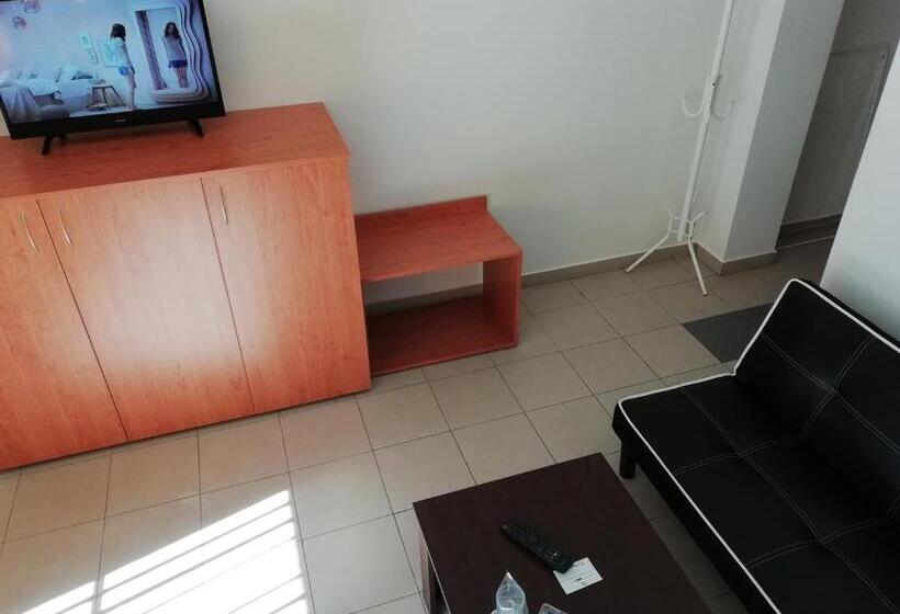 סוויטת ג'וניור משפחתית, Guest House Lila