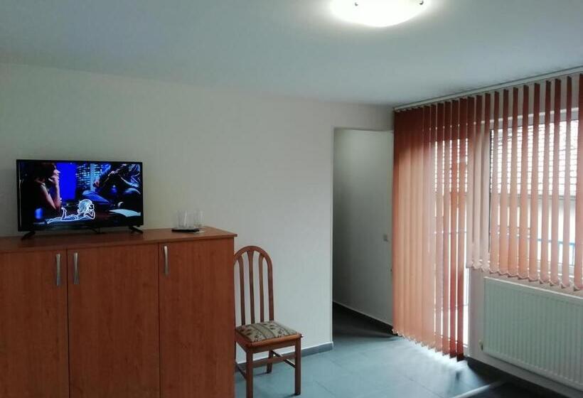 חדר סטנדרט עם מרפסת, Guest House Lila