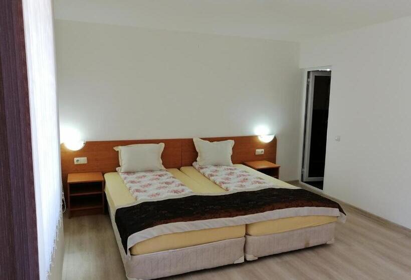 اتاق استاندارد با بالکن, Guest House Lila
