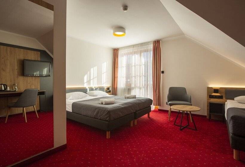 バルコニー付きスタンダードトリプルルーム, Pensjonat Puchaczówka