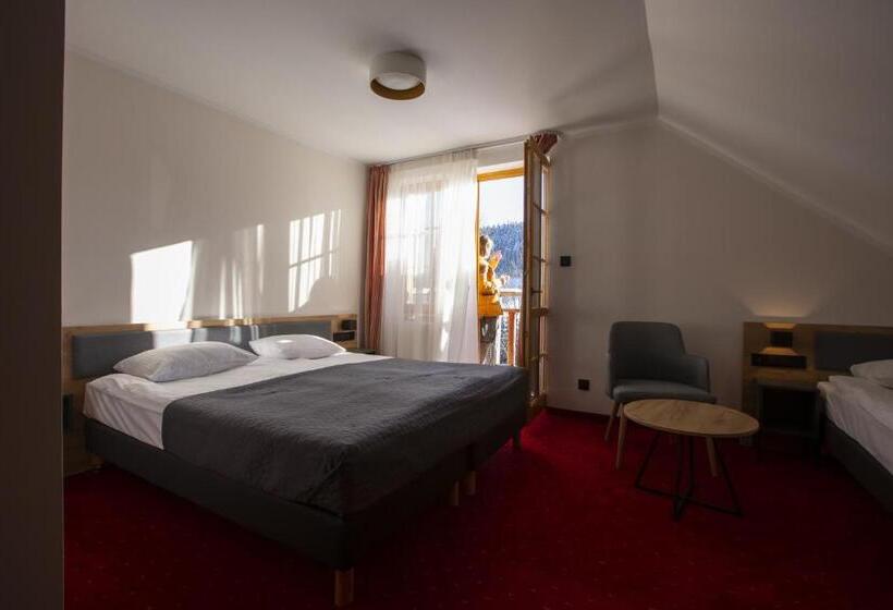 バルコニー付きスタンダードトリプルルーム, Pensjonat Puchaczówka