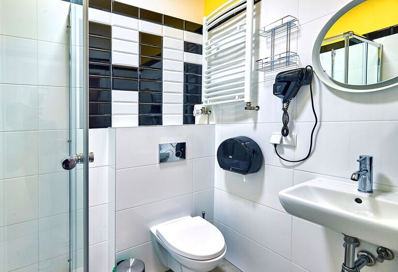 Семейный Номер, Draggo House