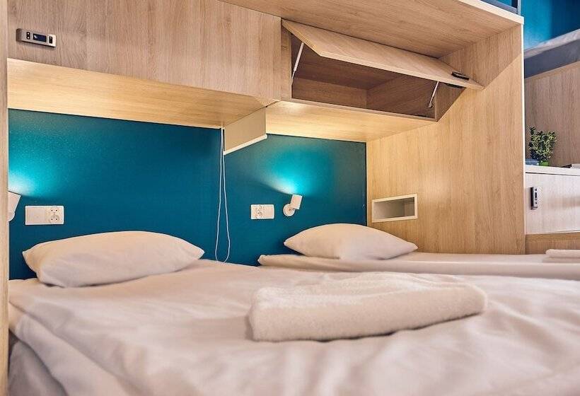 Perhehuone, Draggo House