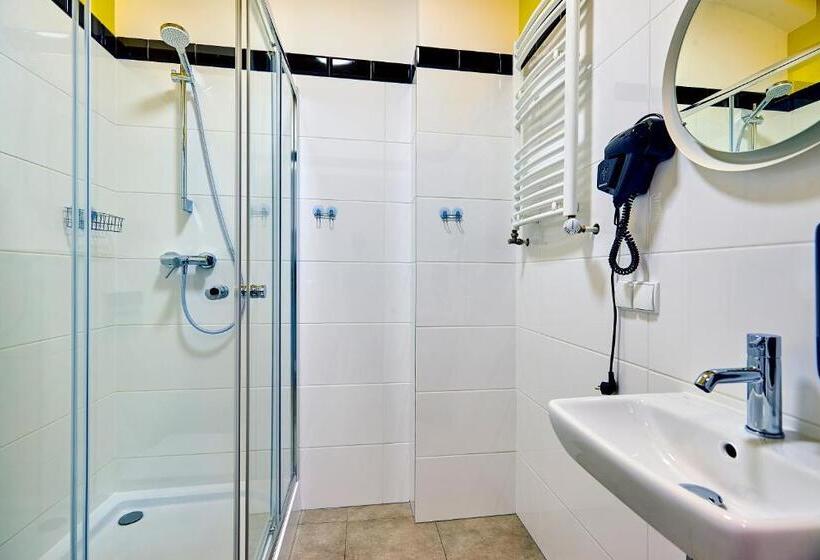 Четырехместный Номер Стандарт, Draggo House