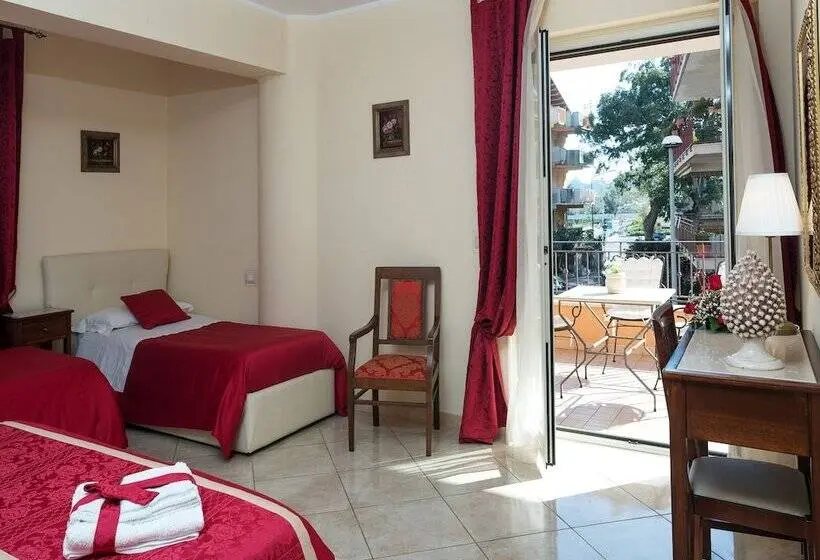 Standard Neljän Hengen Huone, B&b Mareagrò