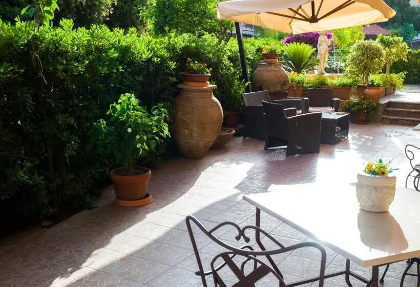 Classic Yhden Hengen Huone, B&b Mareagrò