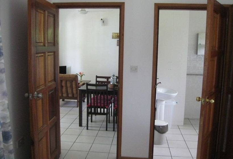 کلبه ییلاقی, Chepsted Chalets