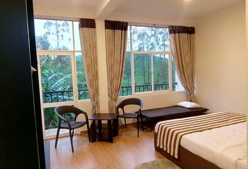 디럭스 트리플 룸, Hill Cool Hotel & Restaurant