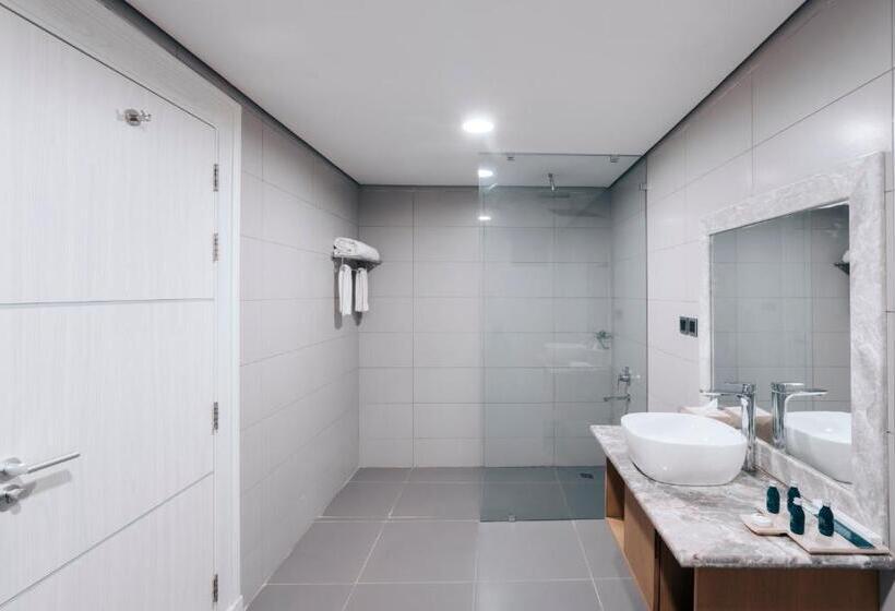 Family Suite, Gulanar