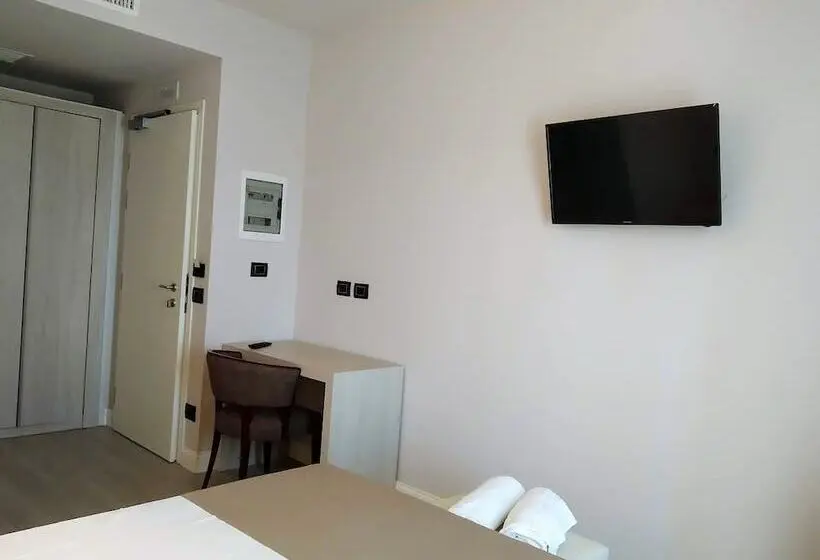 Superior Room with Terrace, Villa Barsanti