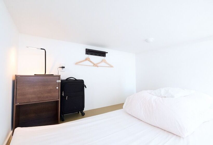 تختخواب در اتاق مشترک, Jhoppers Lake Biwa Guesthouse