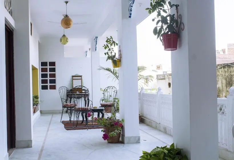 デラックスルーム, Haveli Kalwara   A Heritage