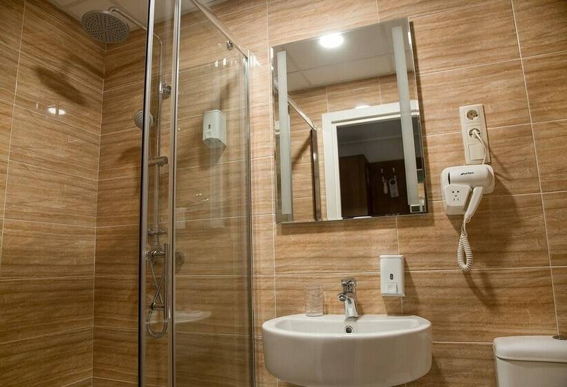 חדר סטנדרט, Milot