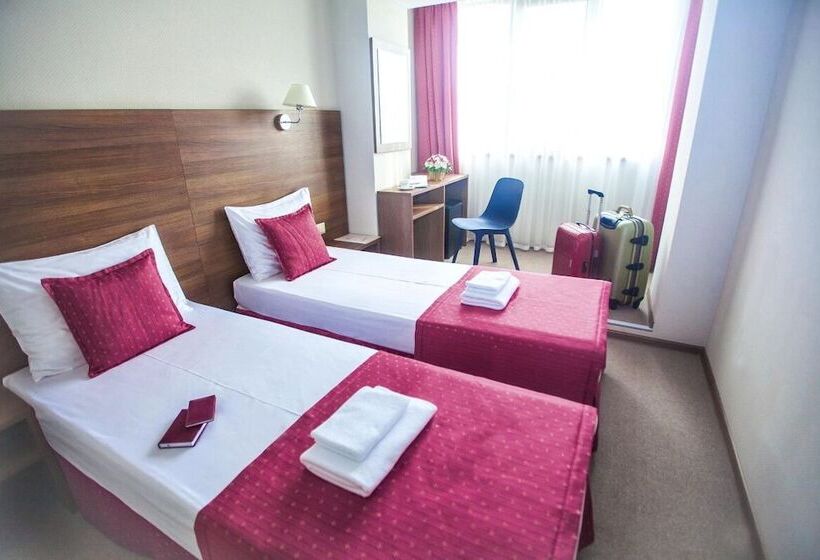 חדר סטנדרט, Milot