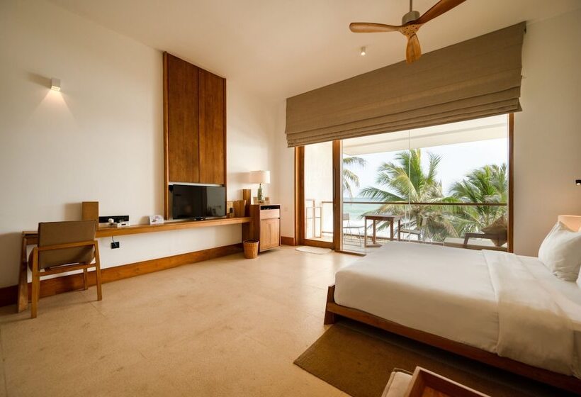 Juniorsvit Havsutsikt, Riff Hikkaduwa